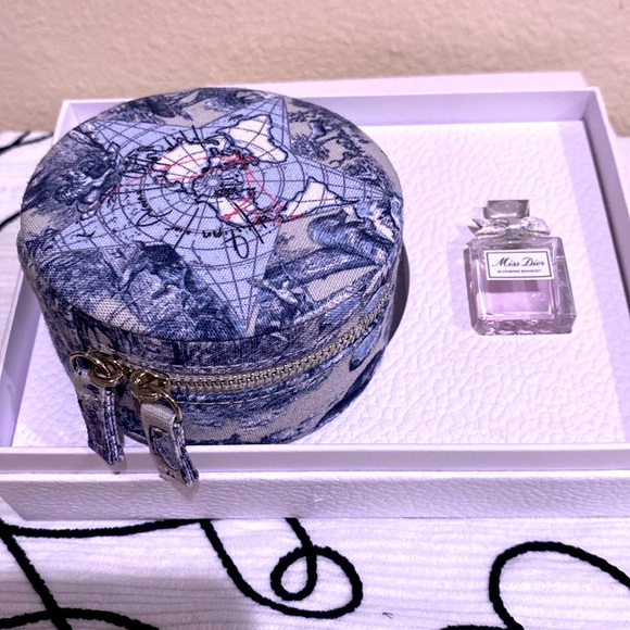Dior “Around the World” Jewelry Pouch Set - Picture 1 of 14
